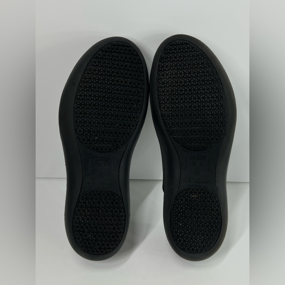 CROCS Women’s Size 11 Black Slip On - Picture 7 of 9